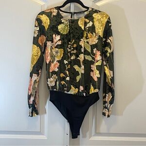 Zara Floral Velour Bodysuit - Women Size S
- Black - Multicolored